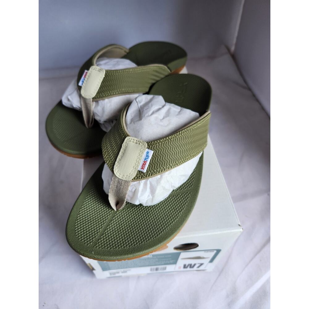 XTRATUF Ladies Auna Olive Green Slip Resistant Sandal AUNW300 Size 7 Womans